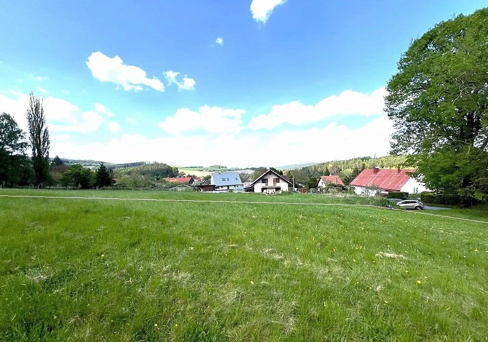 Prodej stavebního pozemku 3990 m²